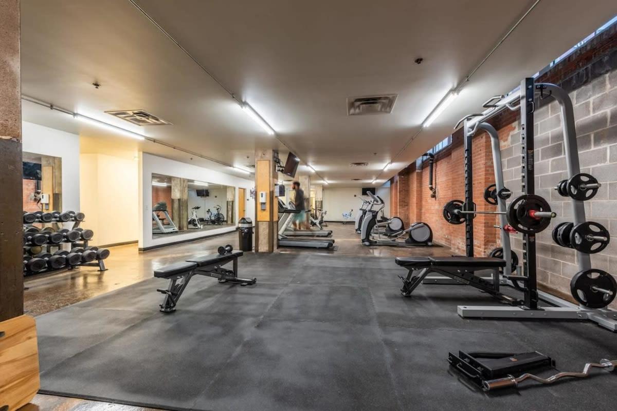 2Br 2Ba Spacious Historic Loft With Gym By Envitae Kansas City Luaran gambar